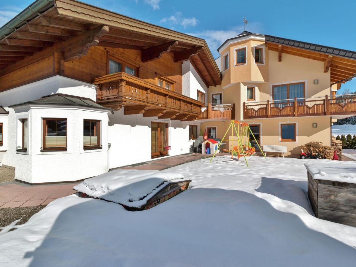 Apartment In Altenmarkt In Pongau Near Ski Area アルテンマルクト・イム・ポンガウ エクステリア 写真